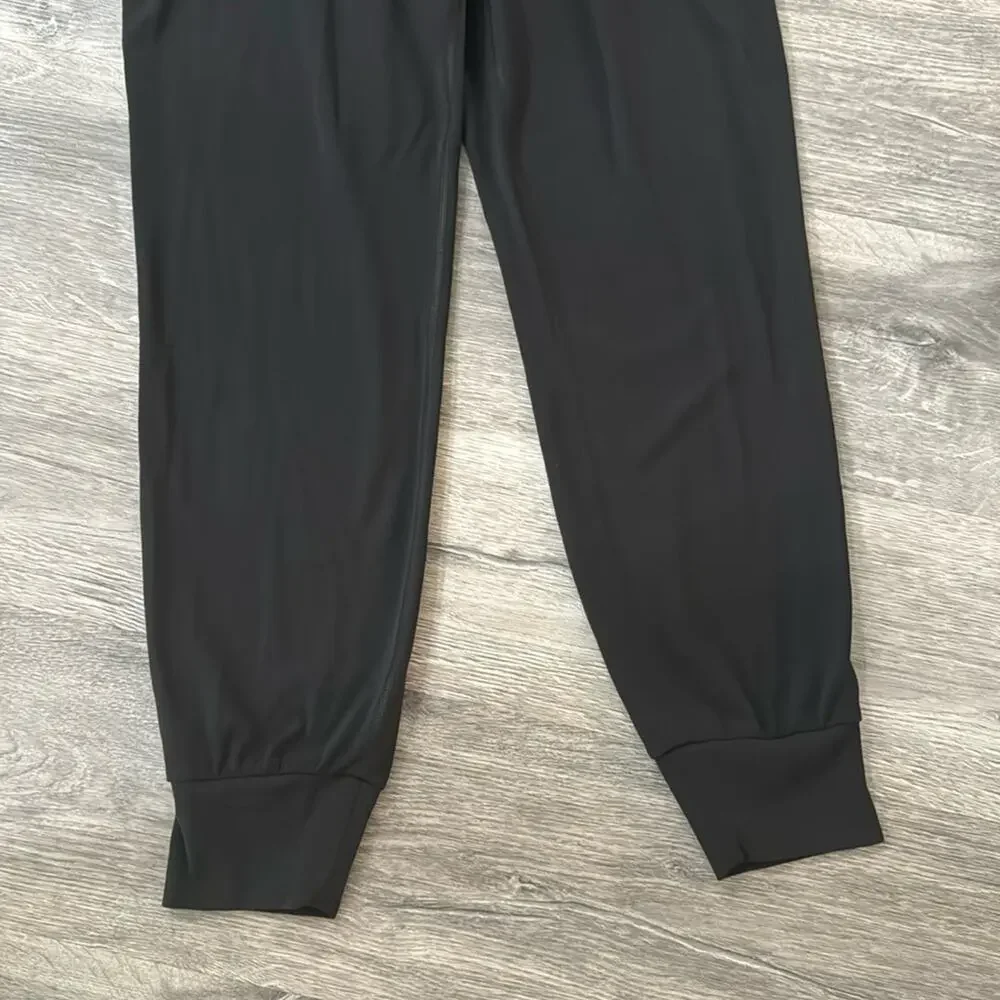 Athleta Salutation Black Lightweight Comfy Jogger in Powervita Size Medium - Picture 4 of 14